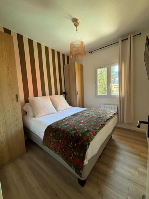 Appartement 3 Pieces, Spacieux En Plein Centre เลส์เดอซาลป์ ภายนอก รูปภาพ