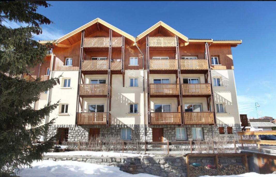 Appartement 3 Pieces, Spacieux En Plein Centre เลส์เดอซาลป์ ภายนอก รูปภาพ